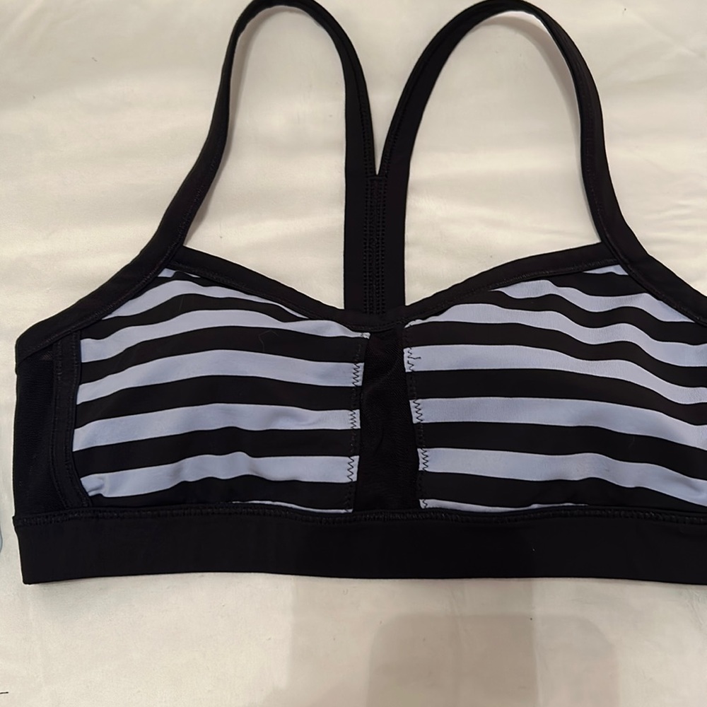 Lululemon Sports Bra size 8